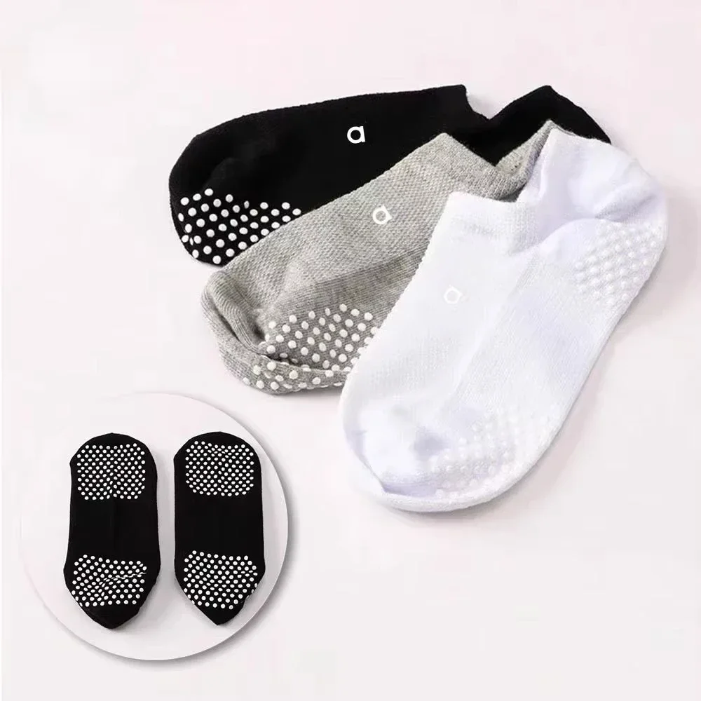 

4 Pairs AL Sports Anti Slip Socks for Women Comfortable and Breathable Cotton Socks Pilates Fitness Indoor Yoga Training Socks