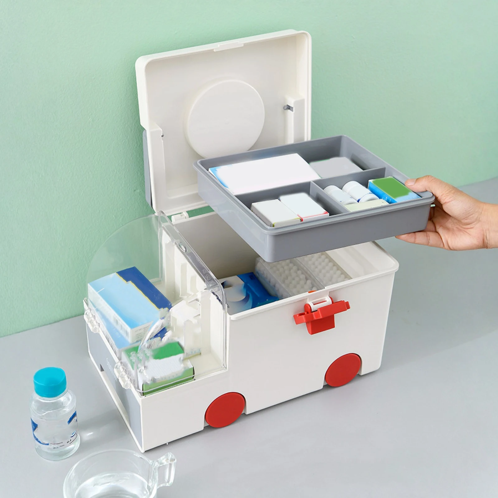 

Car-Shaped Plastic First Aid Kit Large Capacity Medicine Classification Storage Case Wear Resist for Emergency Preparedness