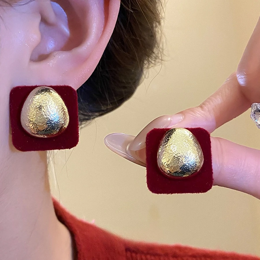 Trendy Luxury Flocking Stud Earrings Women Square Earring Retro Statement Jewelry Elegant Chic Daily Casual Fashion Accessories