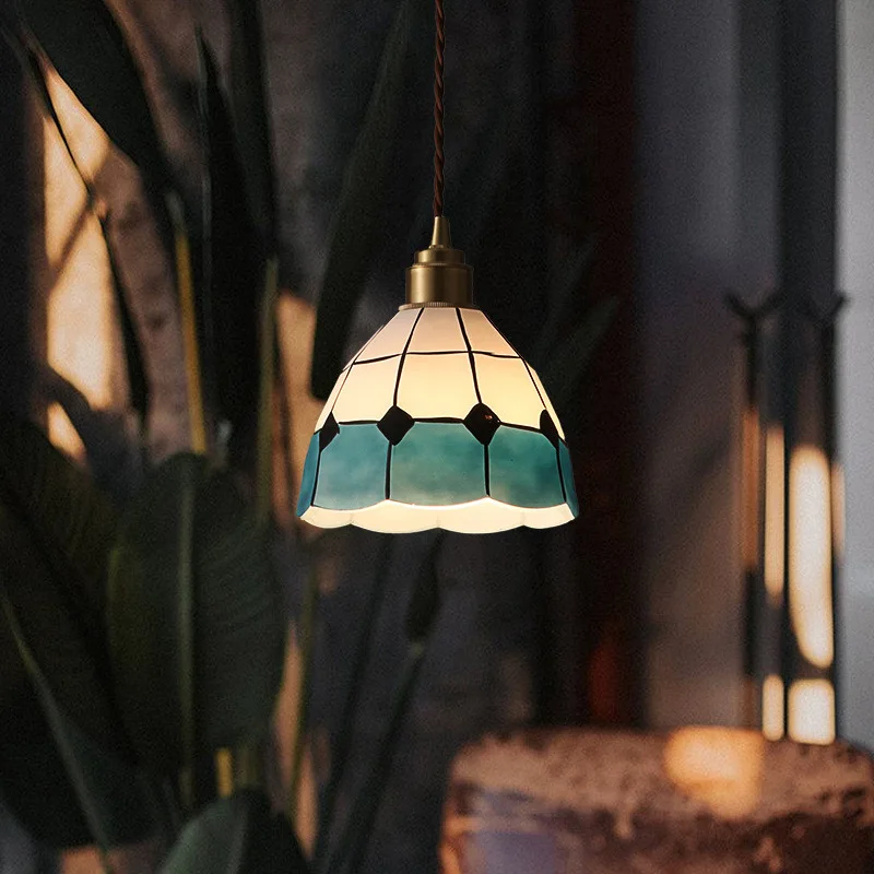 

Подвесной светильник для французского средиземноморского ресторана, треглавый ретро-спальня, светильник для спальни, кофейня, барная стойка, стеклянная люстра