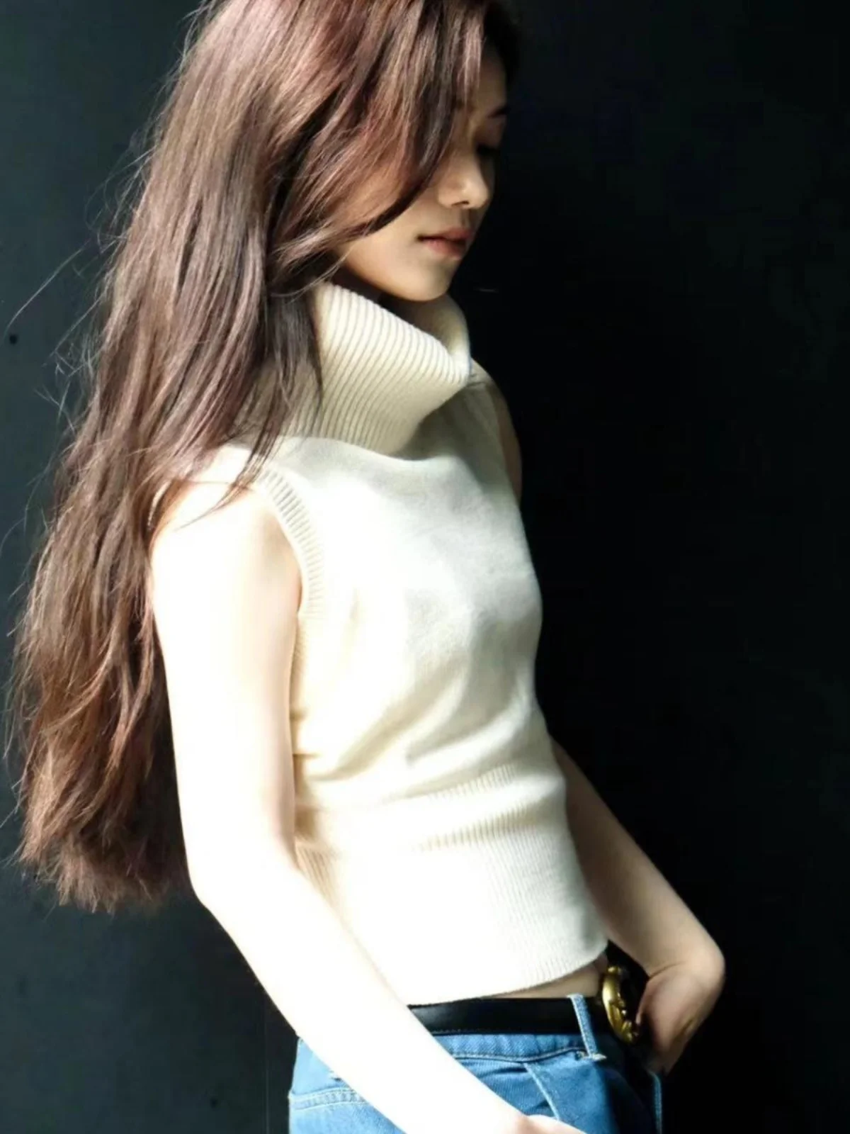 스위트 슬레 여성 니트 조끼 편안한 기본 스탠드 칼라 2024 가을 신상품 553620