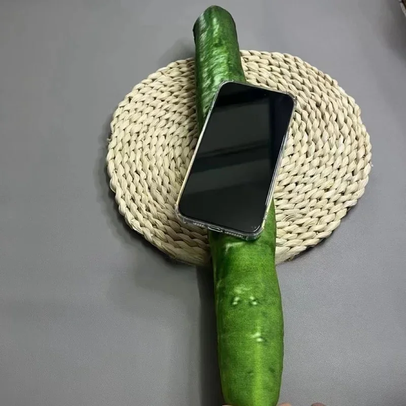 Zabawne i realistyczne etui na telefon w kształcie 3D ogórka, odpowiednie dla iPhone 18, 17, 16, 15, 14, 13, 12, Pro Max. Brzydkie etui na telefon do żartów — zdjęcie produktu 5