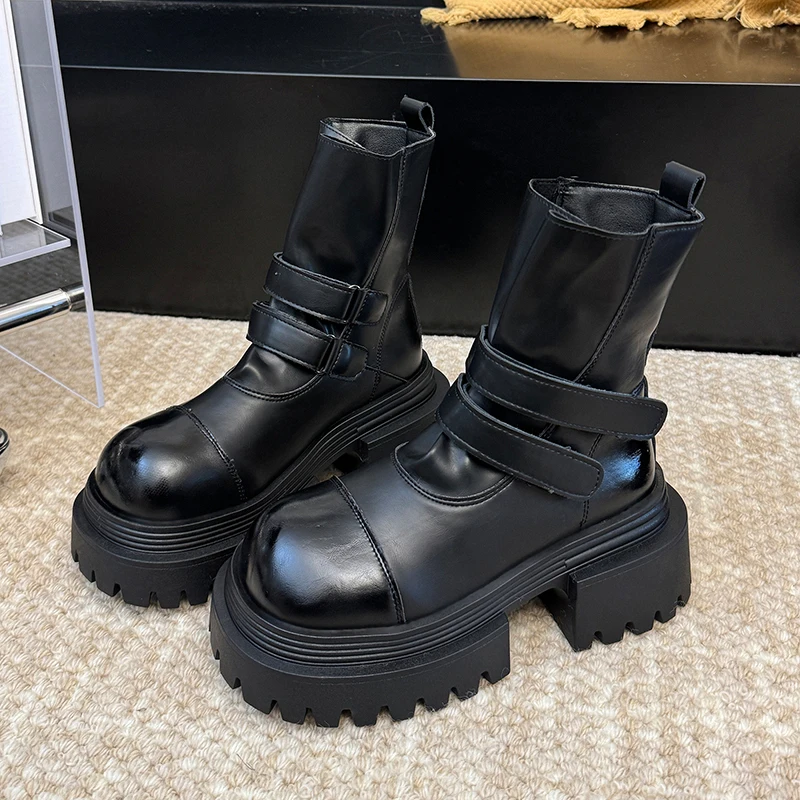 حذاء من الجلد للنساء منصة مسطحة موضة أحذية رياضية 2025 مصمم القوطي تشيلسي أحذية جديدة المشي دافئ الشتاء Mujer De Botas #4