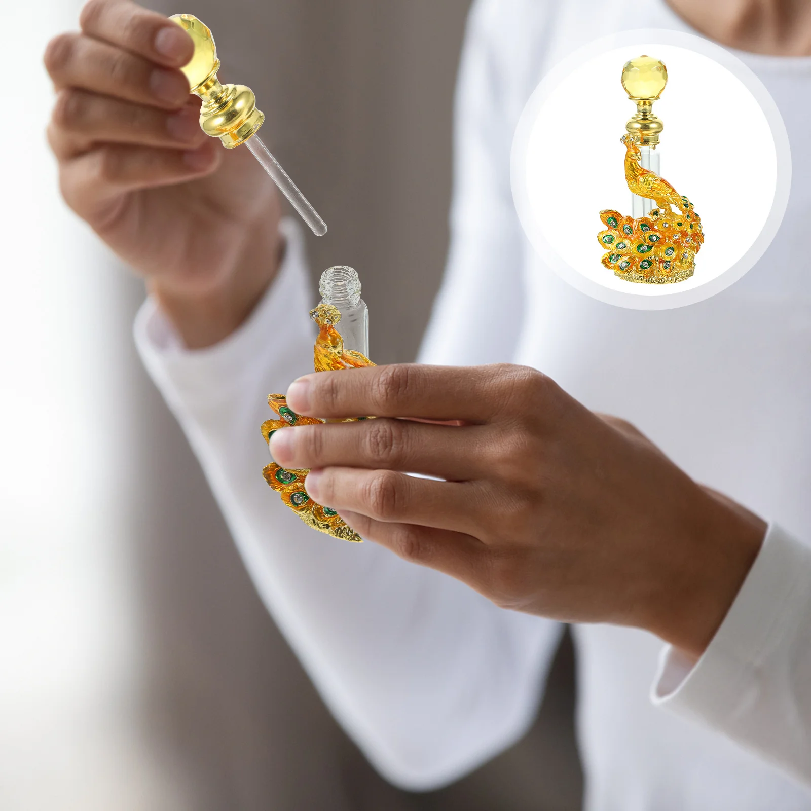 زجاجة عطر الطاووس الأنيقة خمر زجاج فارغ قابل لإعادة الملء السفر زجاجات تخزين الزيوت العطرية الصغيرة الروائح 4 مللي