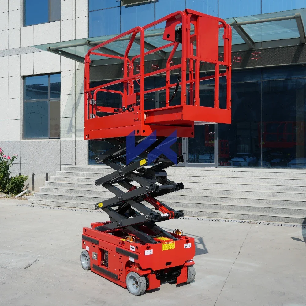 Plataforma de elevación 4.5M Ascensor de andamio eléctrico plegable Plataforma de elevación eléctrica