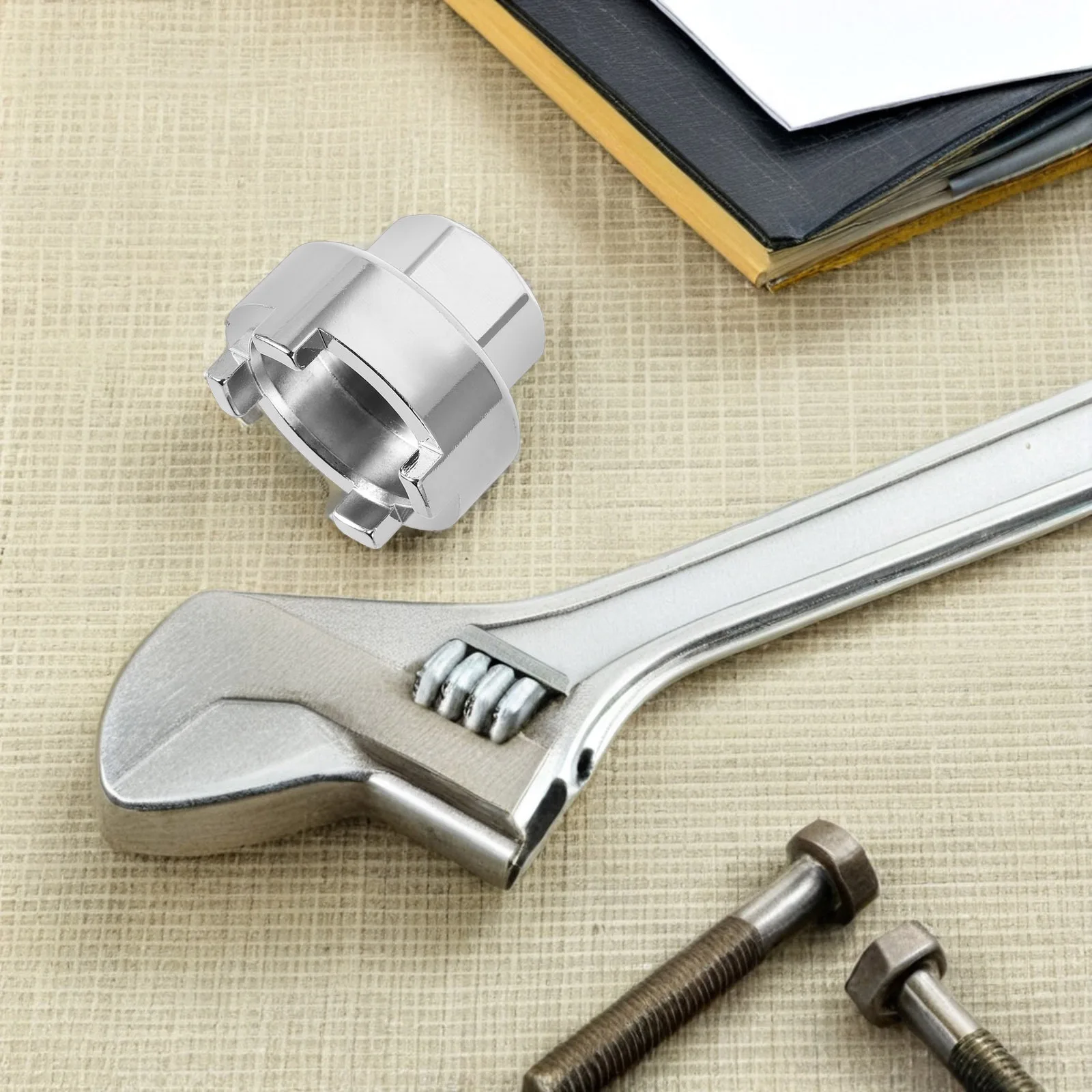 

Fixed Gear Bicycle Single Speed Flywheel Removal Tool Robust Flywheel Wrench for Easy Installation Maintenance