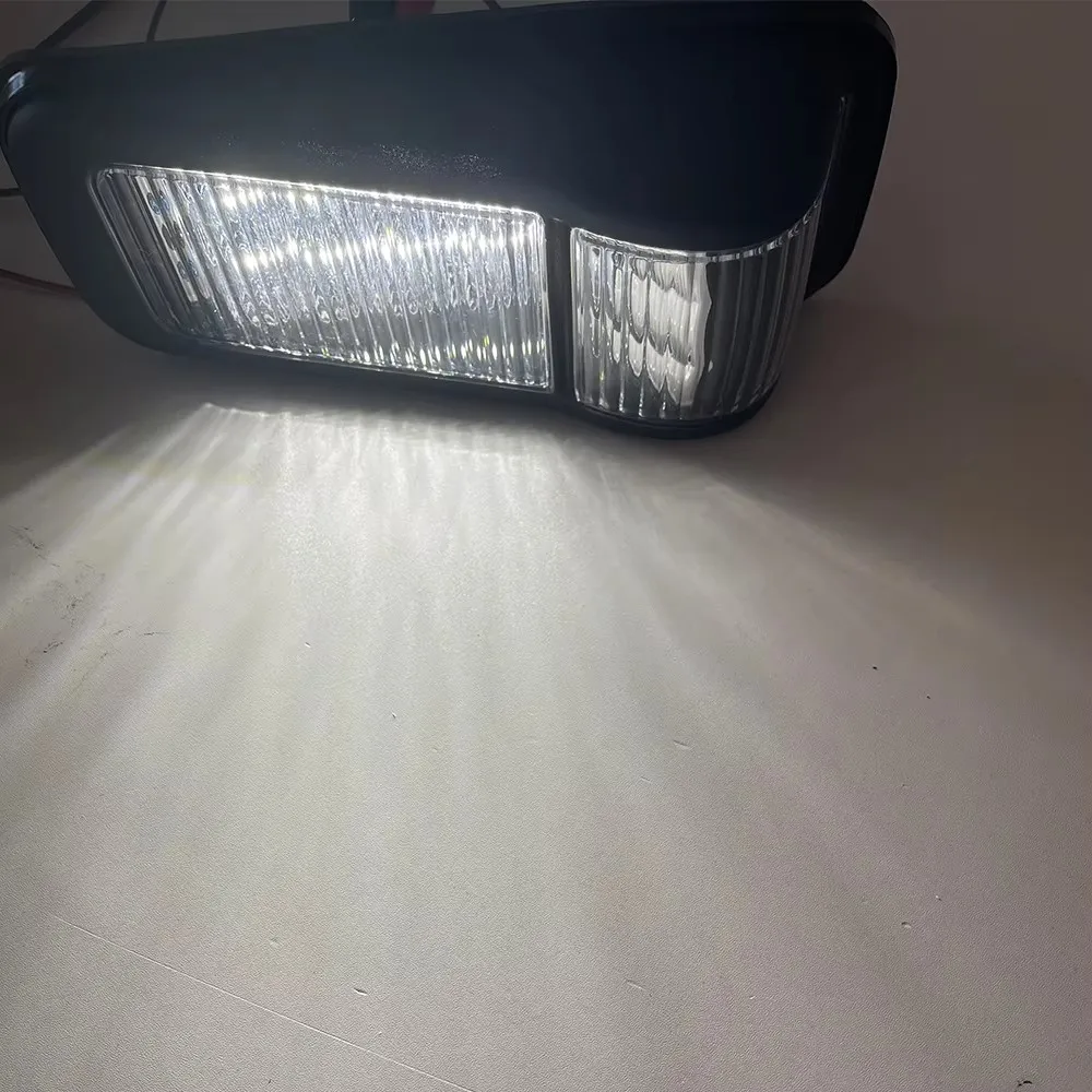 

A Pair LED Side Lights Width Lamp 700P Truck for Isuzu ELF 2007- NHR85A NMS5SE NPR75N NPR6WN