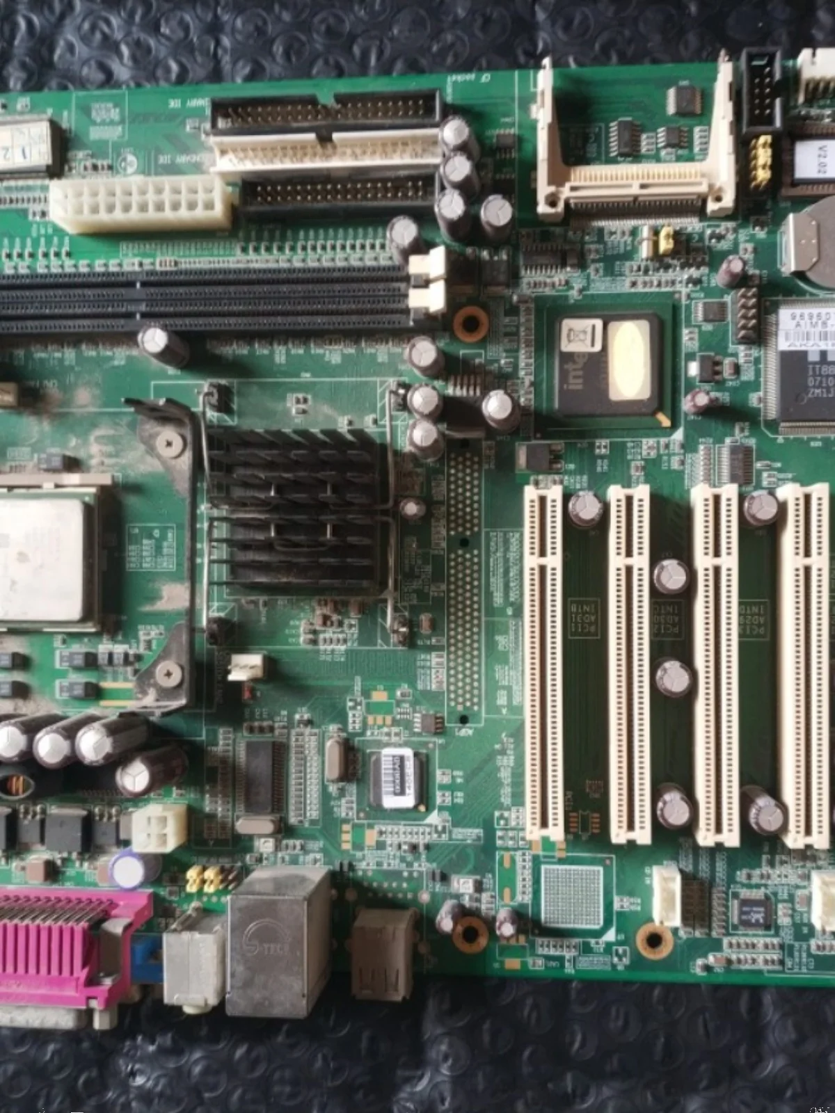 

AIMB-740 Rev.B1 Материнская плата промышленного управления