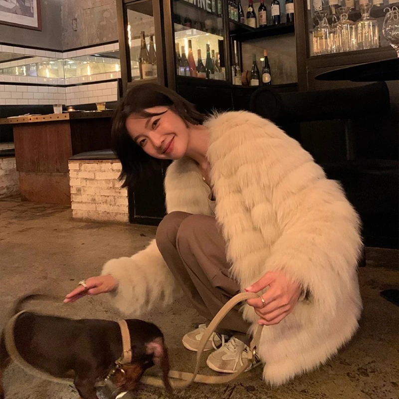 욜란페어리 리얼 폭스 퍼 코트 여성 겨울 보온 V넥 긴팔 우아함 기품 화이트 천연 폭스 퍼 코트 여성 2025