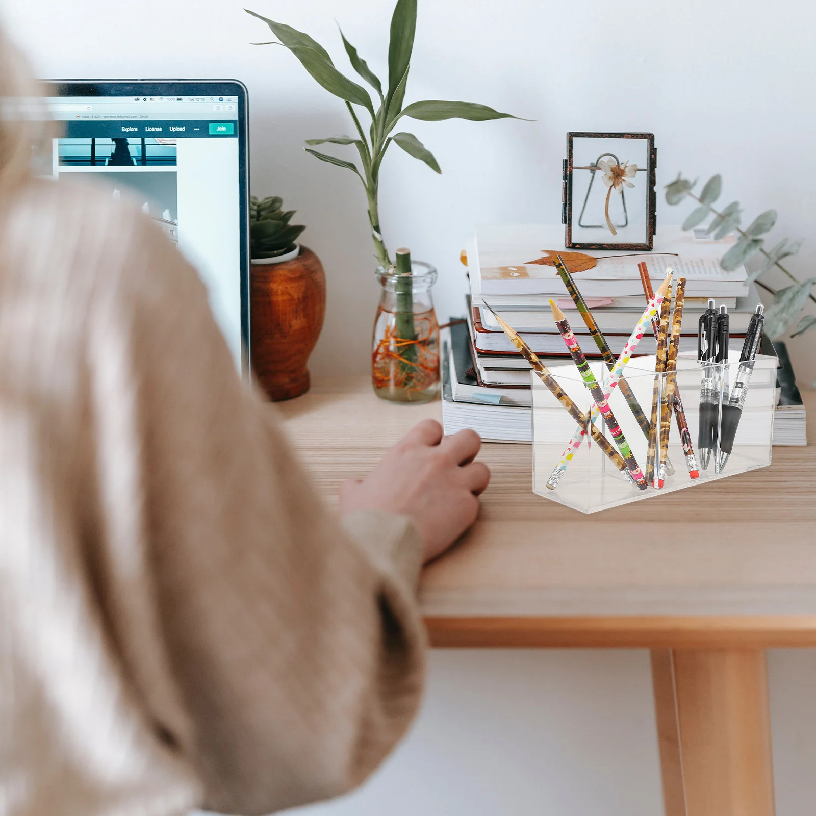 1Pcs Multifunctional Pen Holder Acrylic Transparent Desktop Decor Organizer Stationery Makeup Tools Container Pen Holder