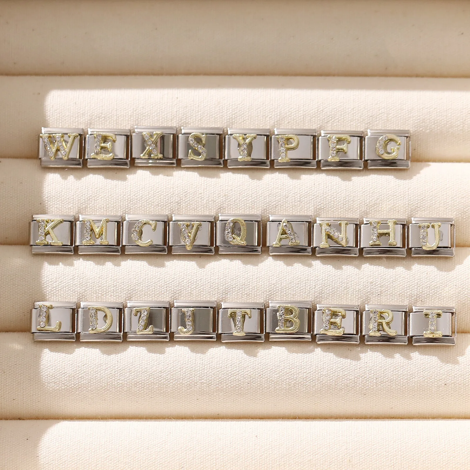 1 Stück 304 Edelstahl Italienische Charm-Anhänger 26 Englische Buchstaben Passend für 9mm DIY Armband Schmuckherstellung 10mm x 9mm Personalisiert – Detail 6