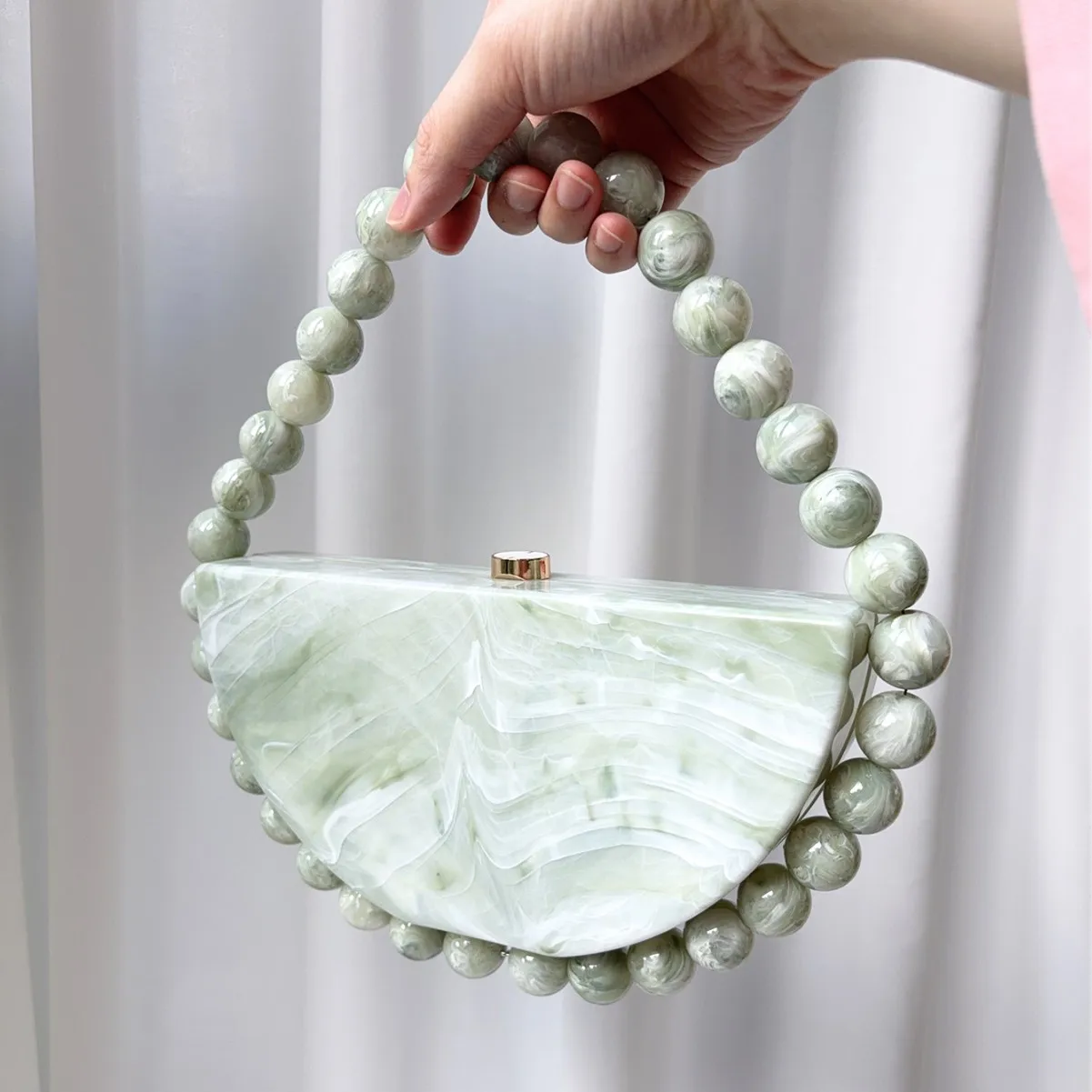 Bolsos antiguos y de diseño peculiar, bolso acrílico retro semicircular con cuentas nacaradas, bolso cuadrado sencillo para la cena, bolso tipo clutch, para mujer.