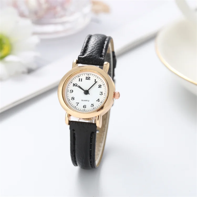 Small and exquisite girl\'s quartz watch digital simple belt ladies watch