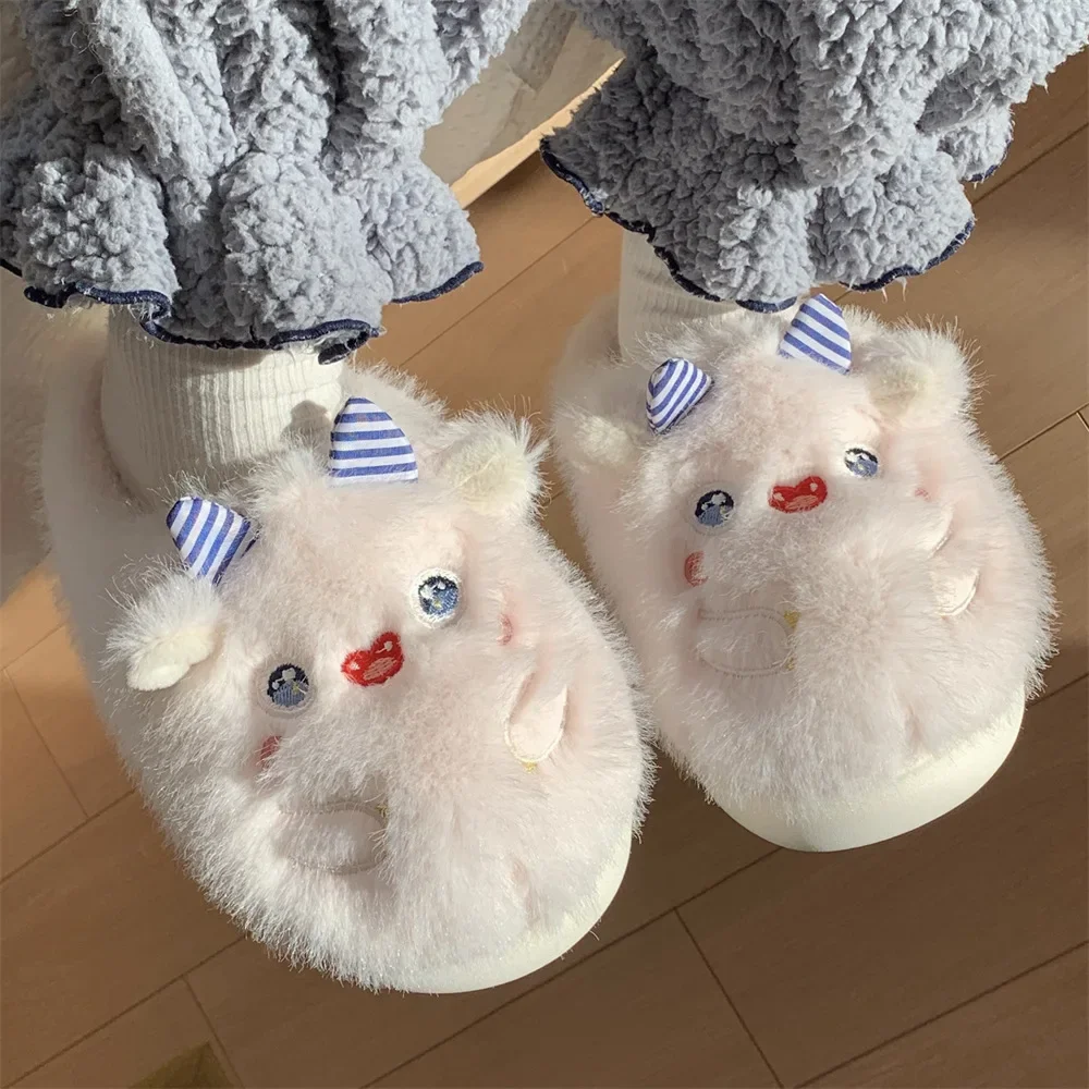 

New Creative Funny Student Indoor Warm Plush Soft-soled Cotton Slippers Winter Ladies Internet Celebrity Cartoon Cotton Shoes