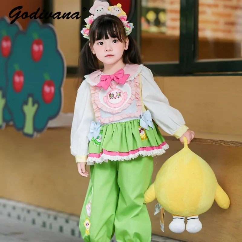 

Original Cute Girls Green Eggy Party Top and Pants Set Kids Sweet Cartoon Print Bow Color Block Daily Kindergarten School Outfit