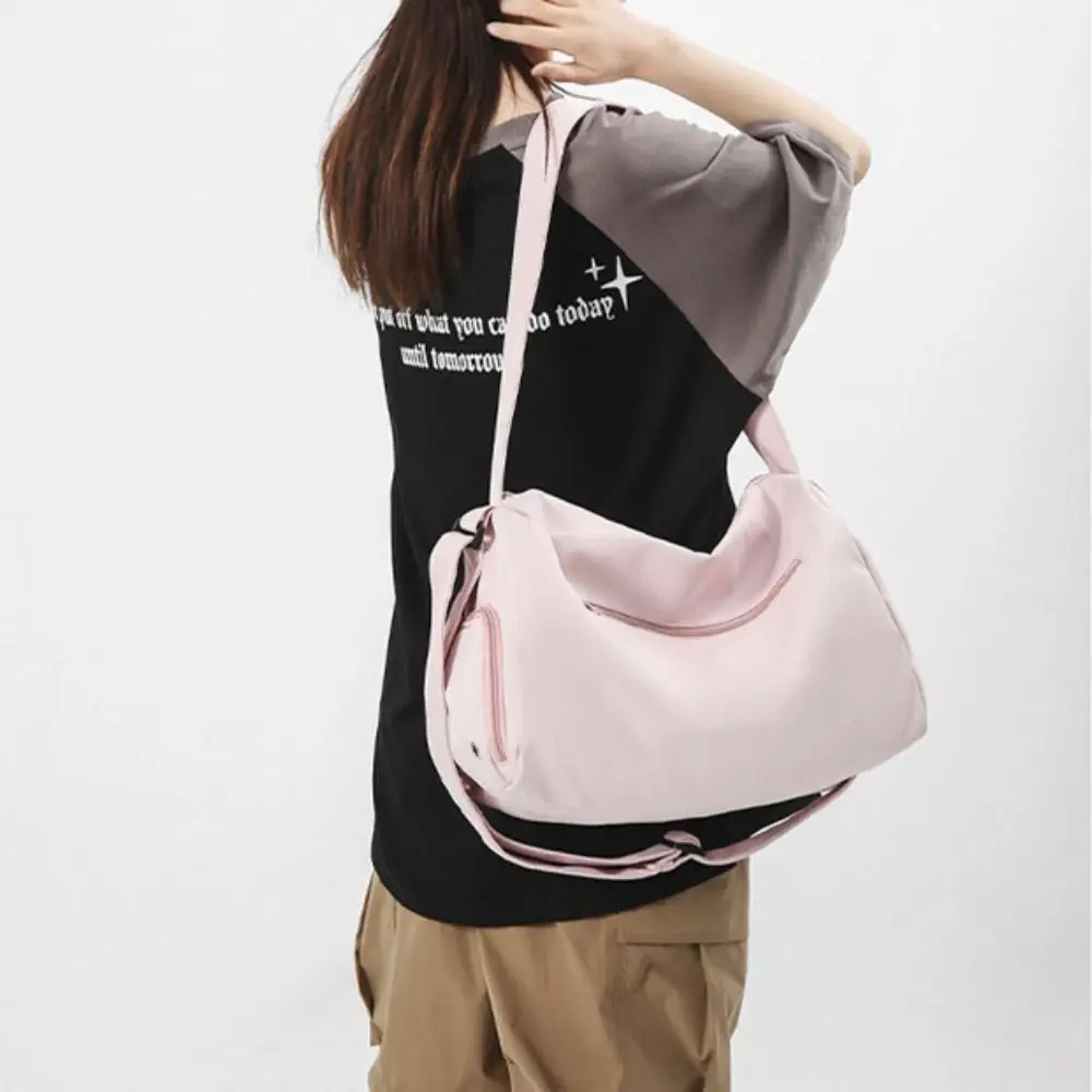 Trendy Large Capacity Travel Duffle Bag Waterproof Business Trip Travel Luggage Bag Handheld Sports Messenger Bag Male