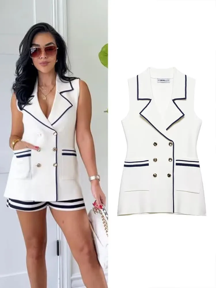 

HH Women 2025 Fashion Lapel Double Breasted Decorative Sleeveless Knitted Vest Female Simple Elegant Pocket Casual Vest Top