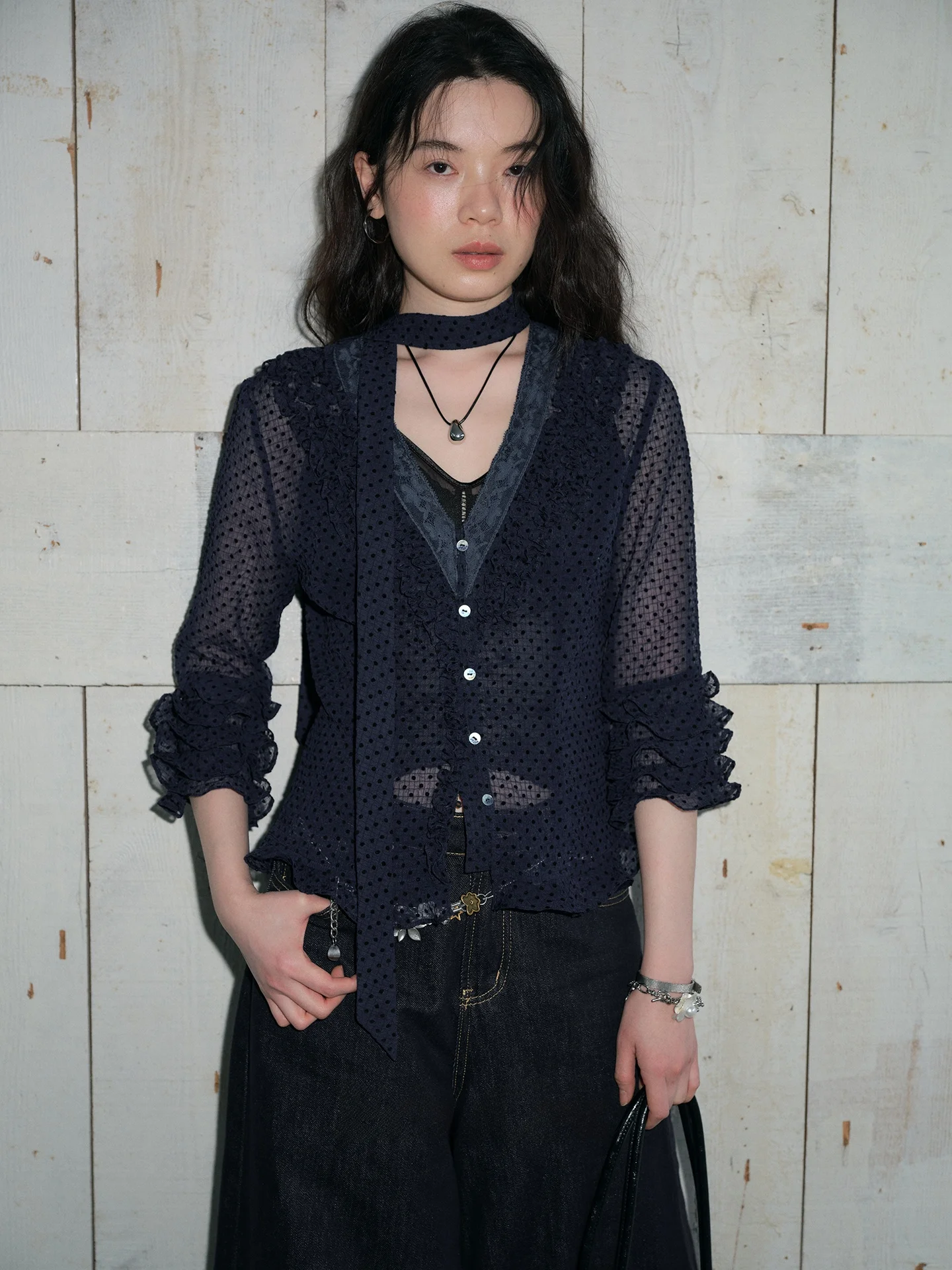 

Chic Bla Lace irt Women's Vintage Unique Beautiful New Sle Top Flower Pleat Design Breathable Polyester Long Sve