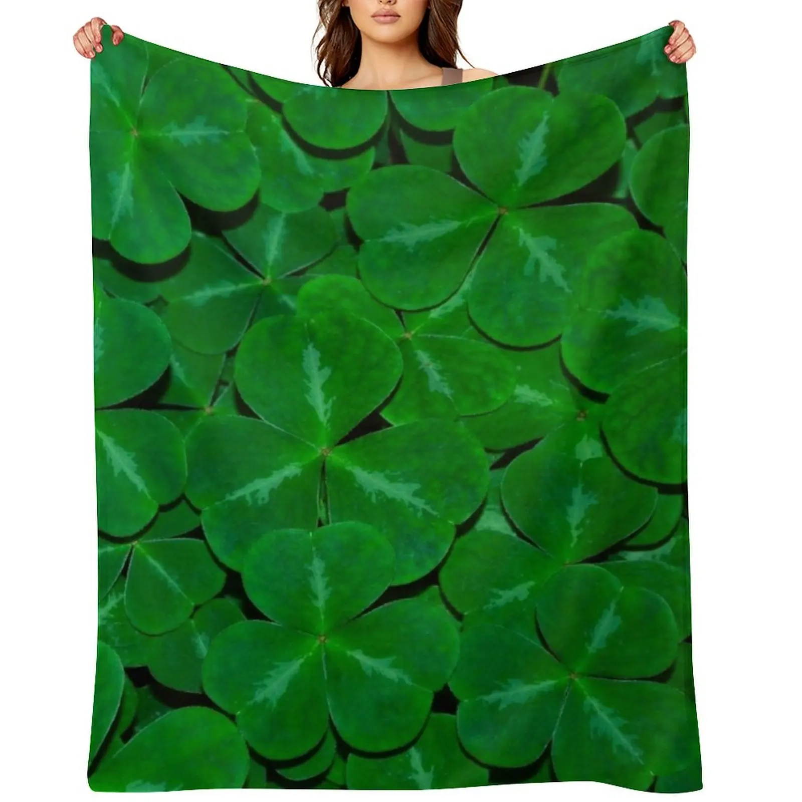 

Field of Shamrocks Throw Blanket halloween christmas decoration Flannel Fabric Furrys Blankets