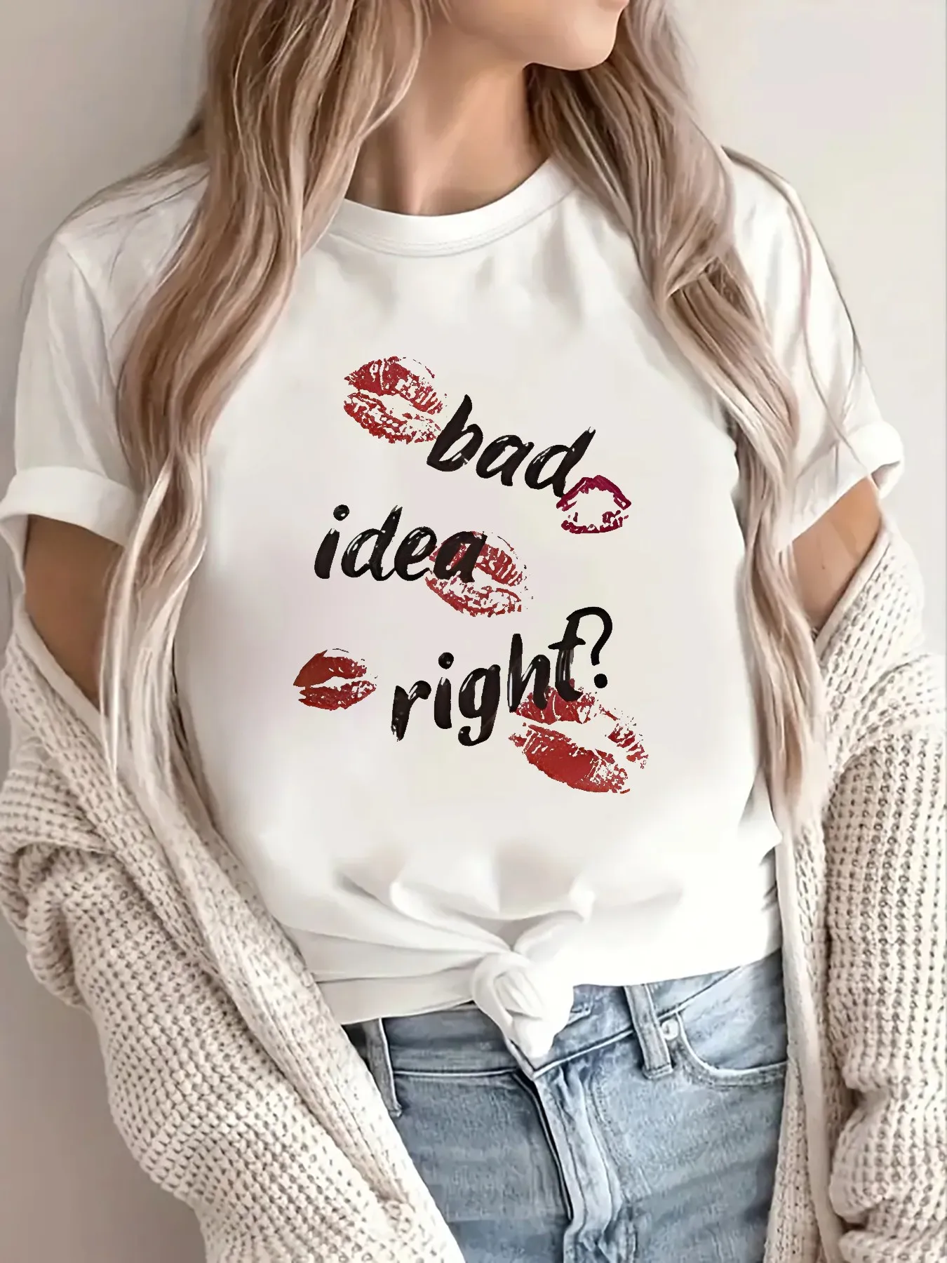 

Женская повседневная футболка с круглым вырезом и надписью «Bad Idea Right» Печать, 95% полиэстер, 5% эластиновая трикотажная ткань, стандартный крой, всесезонные -