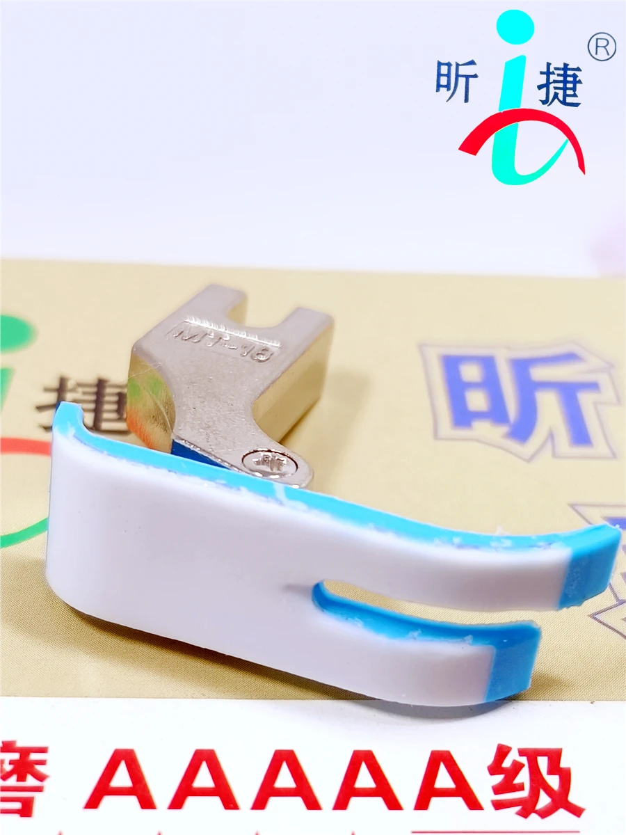 Xinjie Brand MT-18 Plastic Presser Foot Special Wear-Resistant AAAAA Grade Rubber Presser Foot Handle Plastic Presser Foot Full