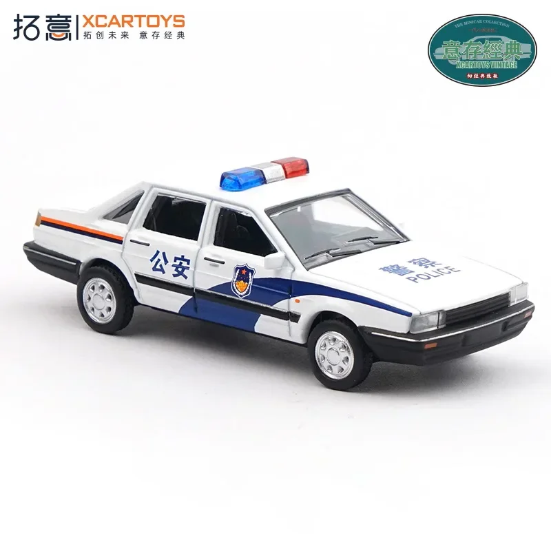 

Xcartoys 1:64 SANTANA Sedan Police Model Car