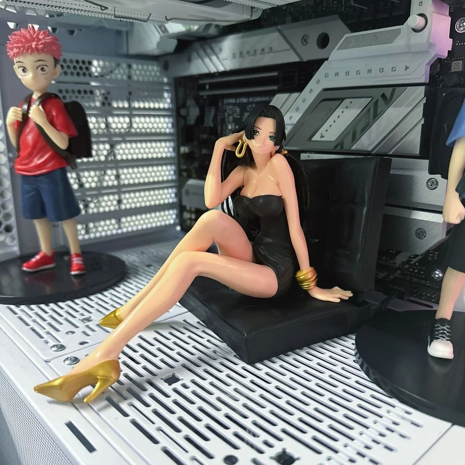 Anime uma peça moda anime figura imperatriz boa·hancock luffy figura de ação pvc modelo interior do carro painel ornamentos brinquedo presente