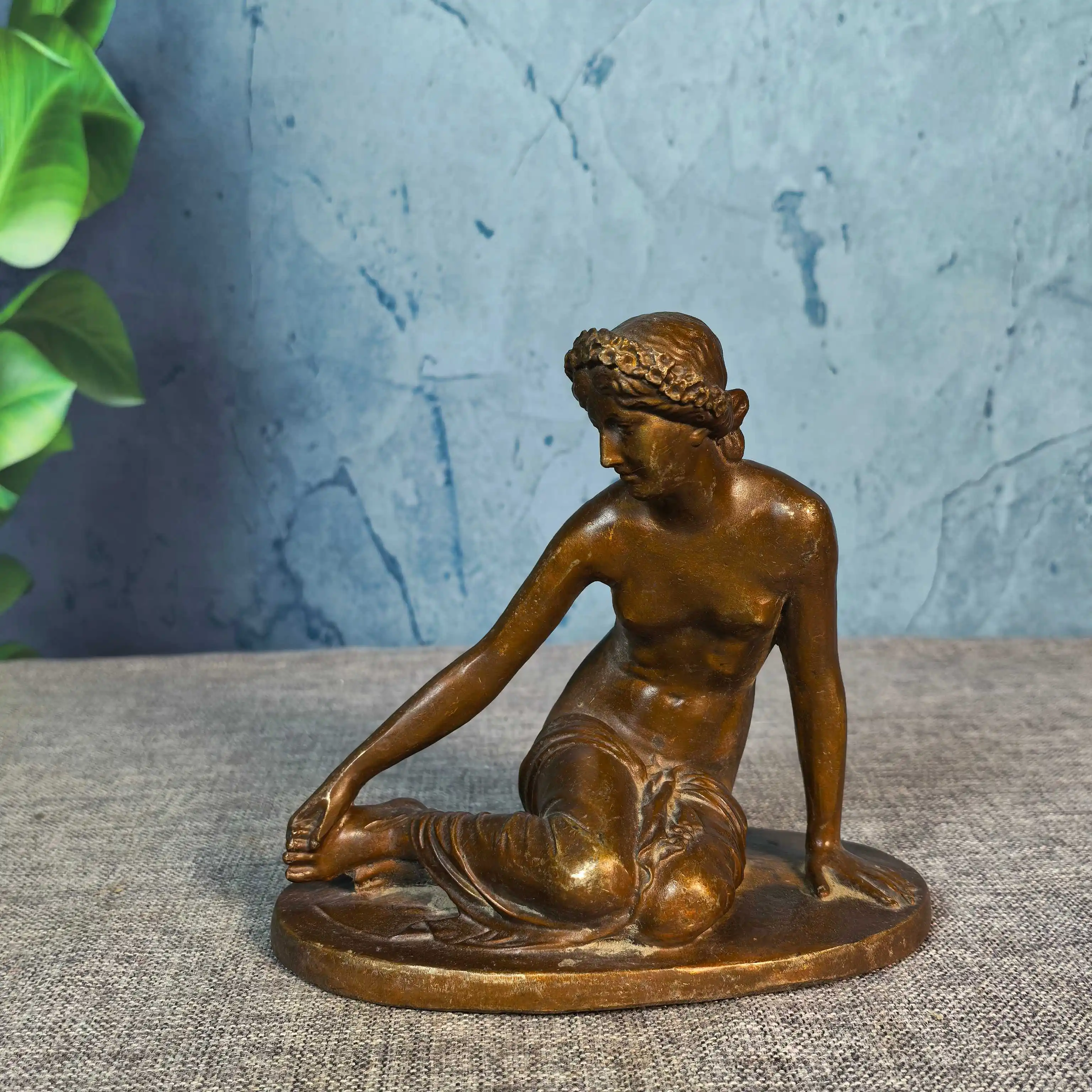 Antique collection pure copper Westerners sitting beauty decoration