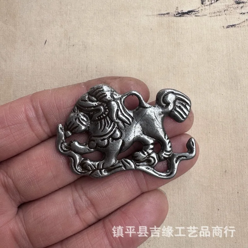 Tibetan-style iron snow lion pendant bracelet accessory