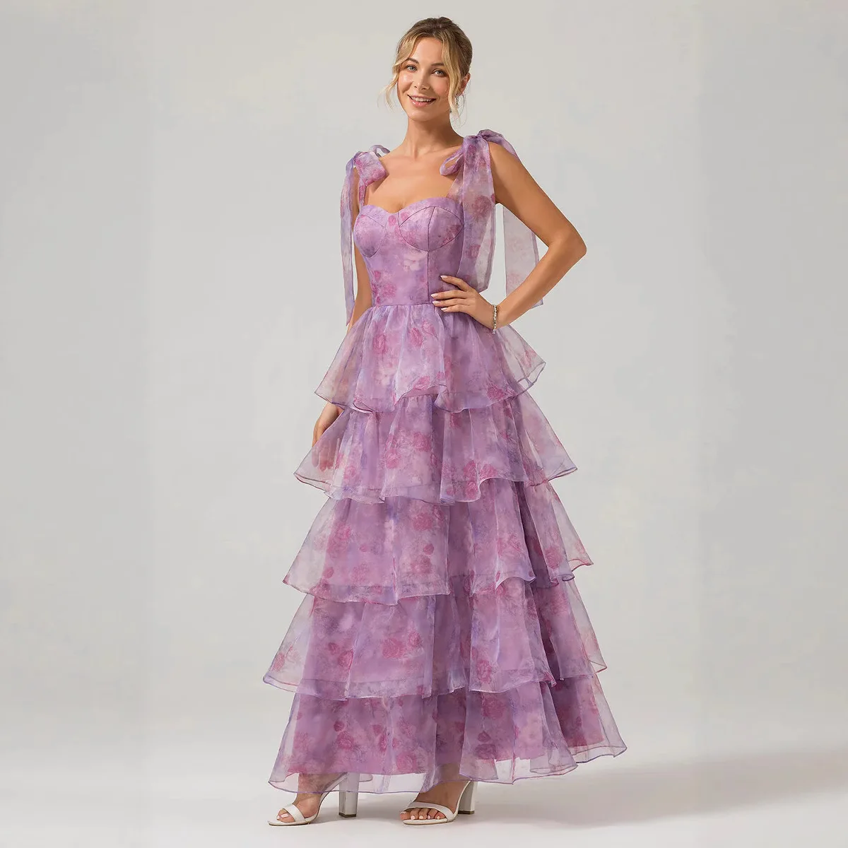 SS25 Nuovo stile occidentale da donna senza spalline con cinturino per spaghetti Ditsy floreale smocked vita organza altalena maxi abito per le donne 25-40