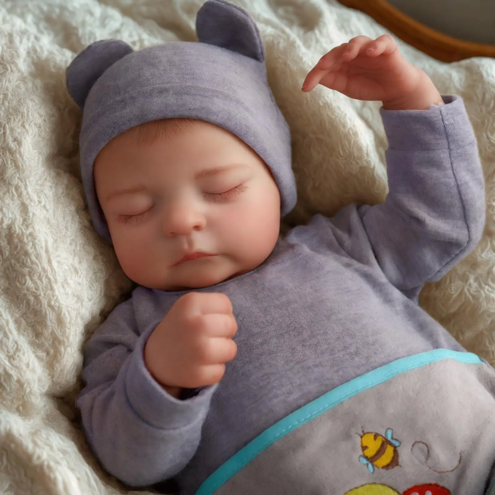 دمية أطفال حديثي الولادة نابضة بالحياة مقاس 20 بوصة - نوم واقعي لحديثي الولادة مع جسم من الفينيل الناعم، هدية مثالية لعيد الميلاد للأطفال أ #2