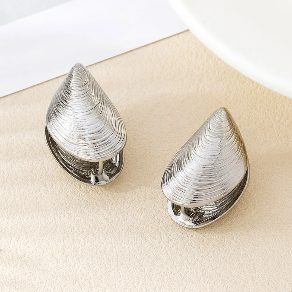 Fashion Vintage Shell Thread Earrings Punk Irregular Beach and Ocean Vacation Earrings Shell Shell Grain Earrings