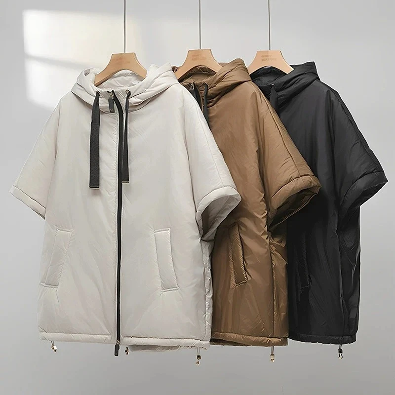 Modische 2026 Neue Damen Kamel-Daunen Cape-Weste mit Kapuze, Lose Ärmellose Weste, Einfarbig, Trendige Herbst-Winter-Jacke