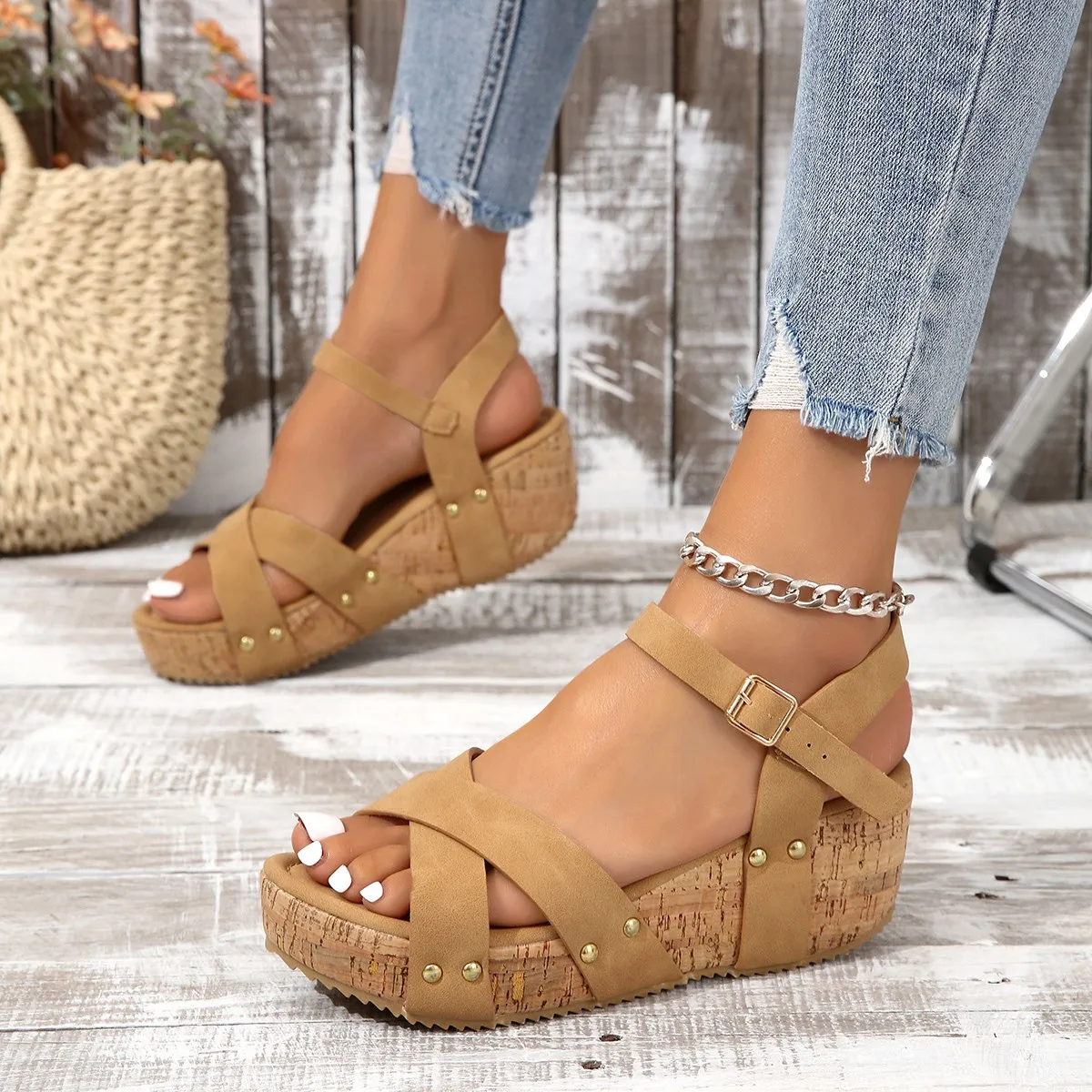 Nieuwe zomersandalen met hoge hak en dikke bodem, enkelbandje, peep toe en Romeinse stijl