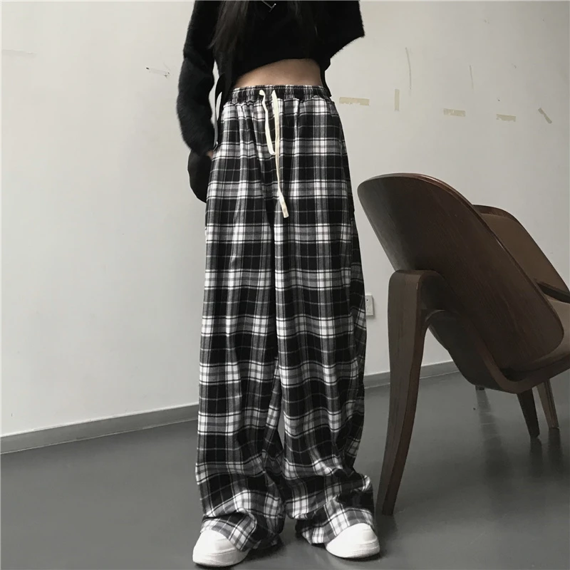 

Black White Plaid pants Oversize New Women Casual Loose Wide Leg Trousers Ins Retro Teen Straight Trousers Hip Hop Streetwear