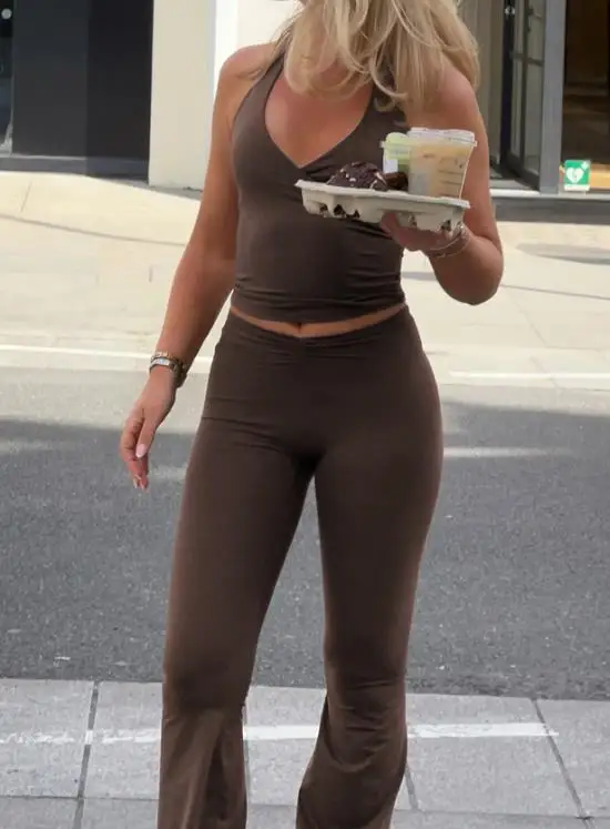 

Two Piece Set Women Outfit 2026 Spring Summer New Solid Color Halter Backless Crop Vest & High Waist Sports Yoga Pants Set