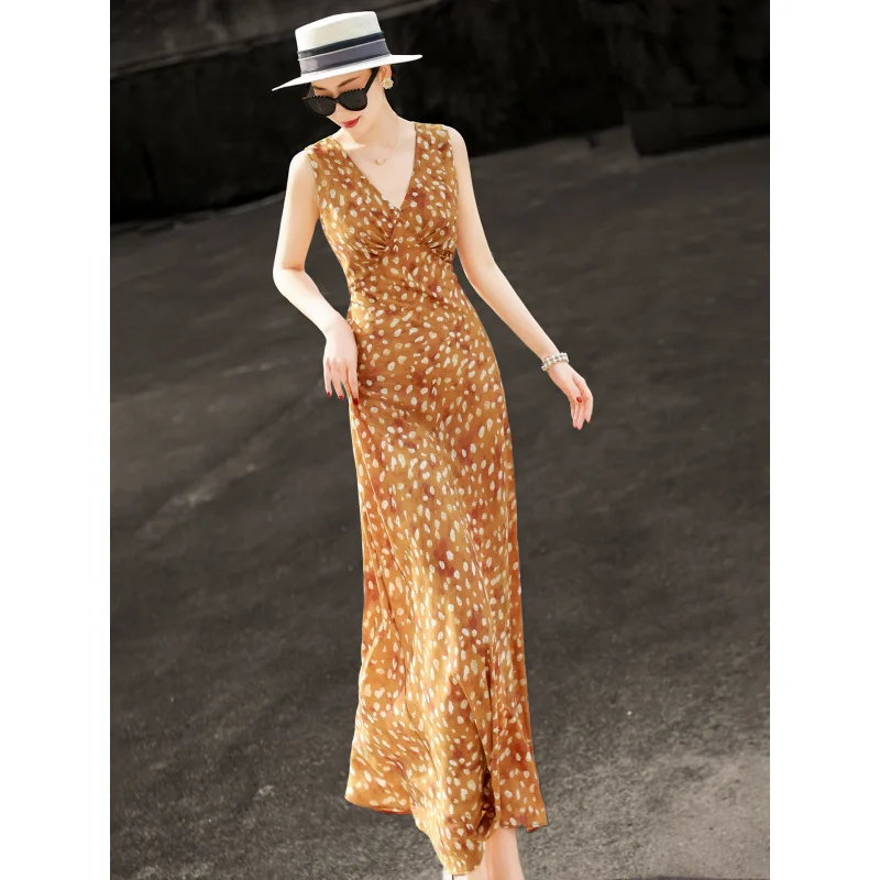 

MEXCOCO 2026 New Spring Summer French Elegant Sleeveless V Neck Printed Maxi Dress Ruched Waist Slim Holiday Long Dress