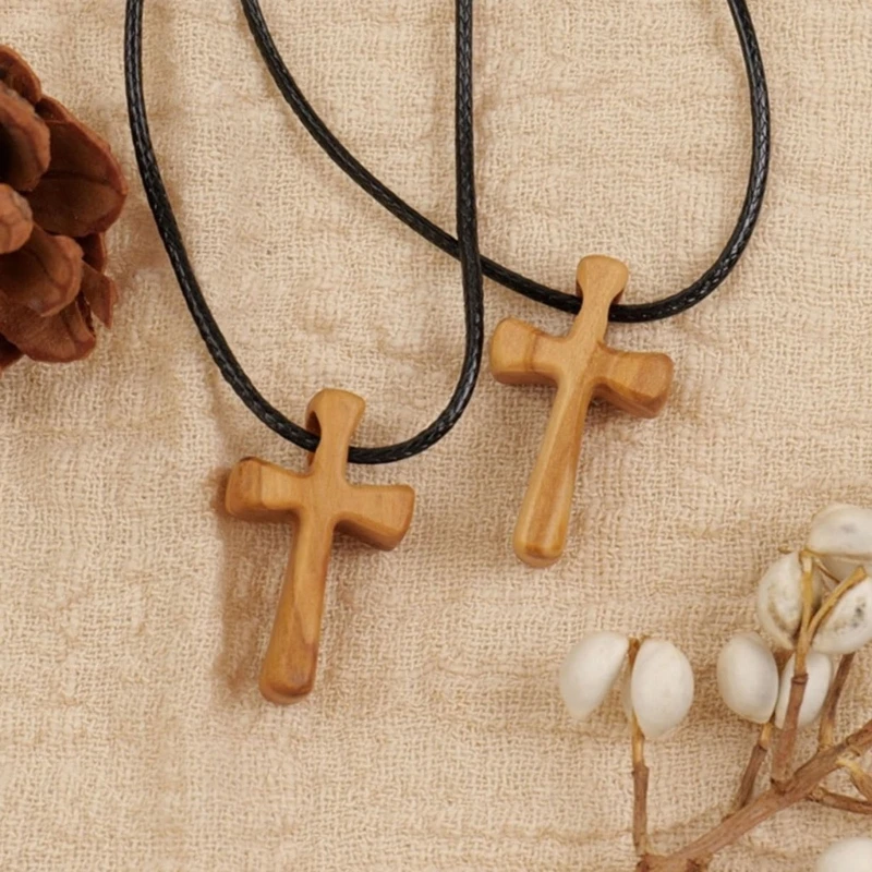 Wooden Cross Clavicle Chain Handhold Prayer Crucifix Neckchain Gift for Clutching Sacred Christian Artifact Jewelry