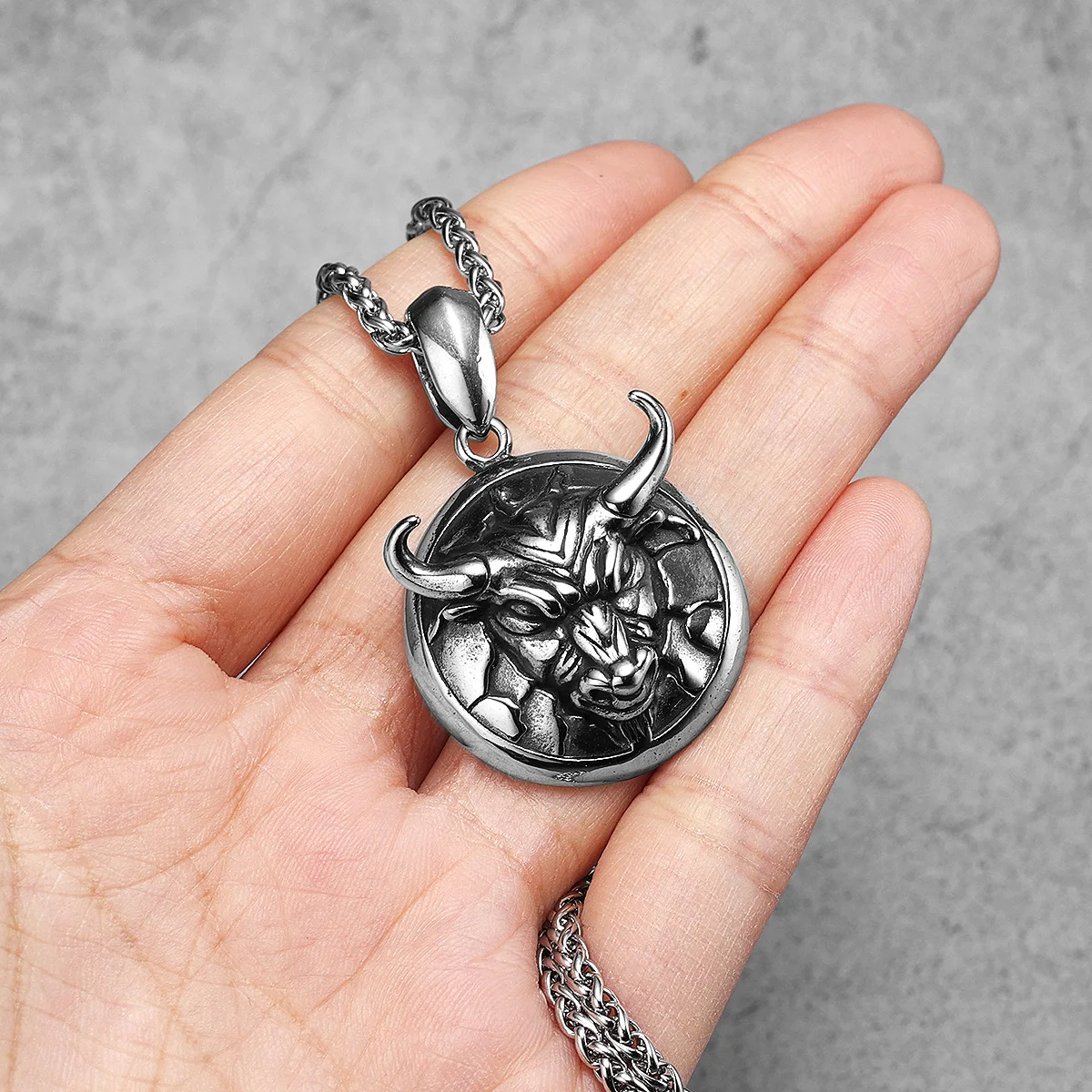 Cattle Bull Head Men's Stainless Steel Pendant Necklace Fitness GYM Strength Symbol Animall Punk Jewelry Gift Wholesale view 2