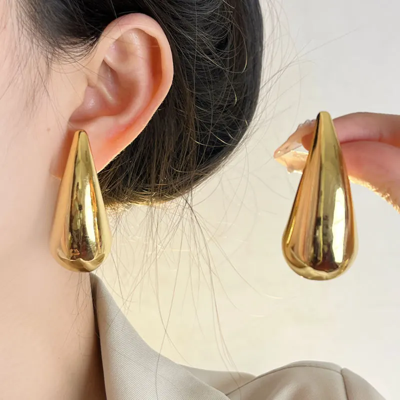 

Exaggerated large water drop cold wind light luxury high-end stud earrings