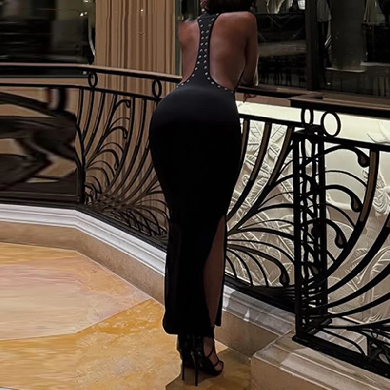 Vrouwen elegante mouwloze backless split zwarte jurk sexy U-hals effen kleur magere jurk mode metaal versierd slanke lange jurk