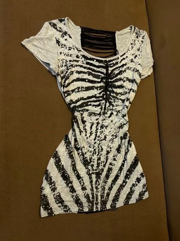 レディース レトロ ホローアウト デザイン クロップド丈 Tシャツ パンク スリム 半袖 ゴシック系 原宿 ジッパー トップス 夏 Y2K 新作