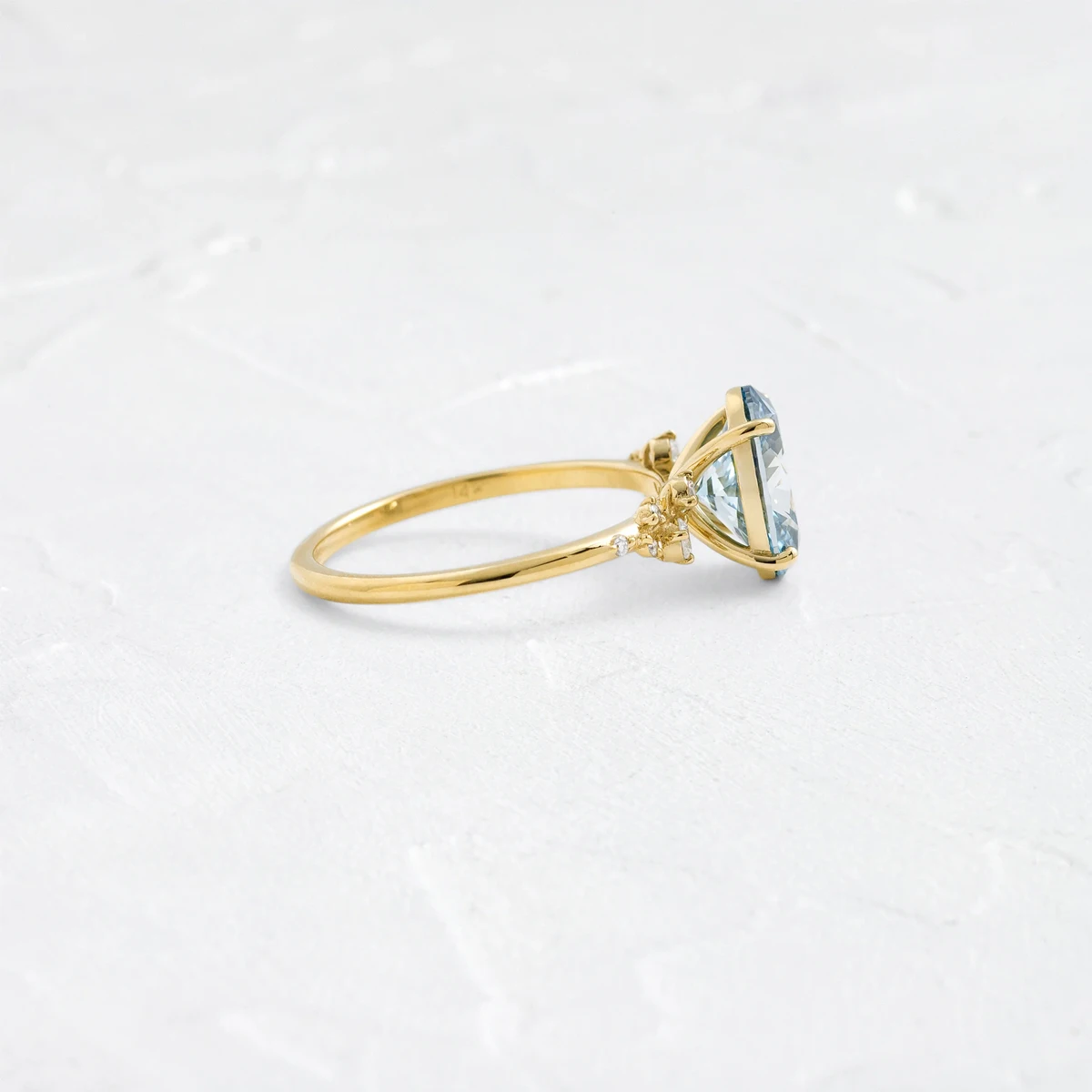 9K/14K/18K Yellow Gold Lab Created Diamond Ring Blue Oval Cut IGI Certified Lab Diamond Engagement Ring Fine Jewelry For Women