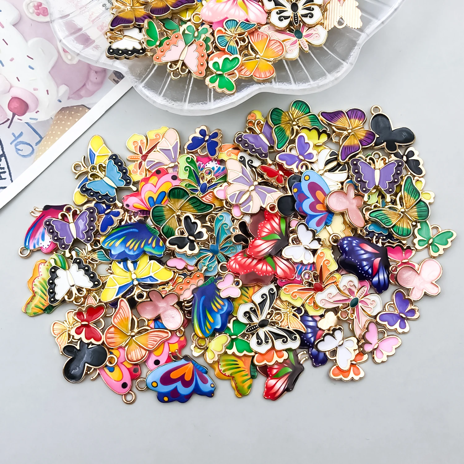 Thumbnail 4 - #6 Compare Pendant Charm Bracelets Before You Buy