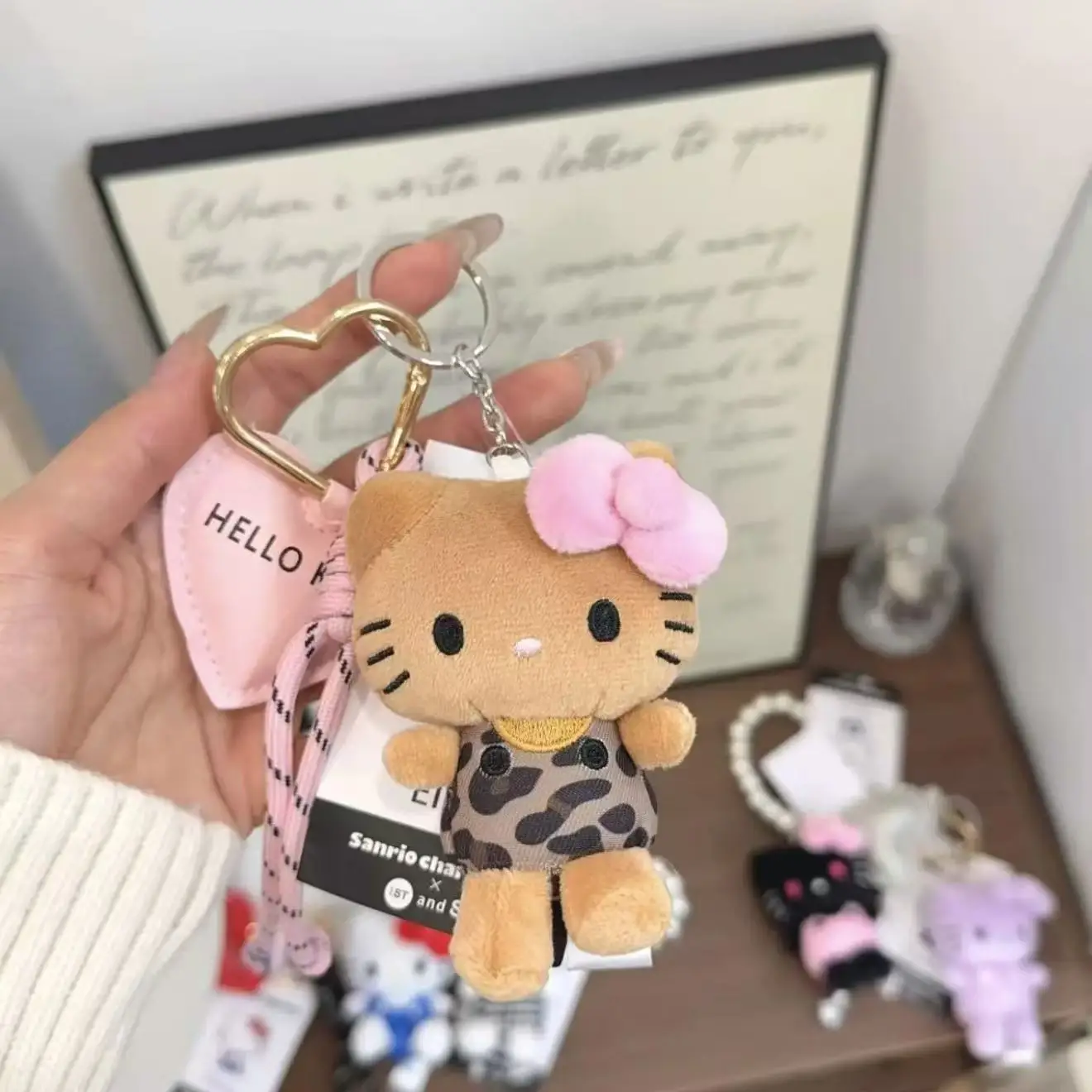 Bonito pérola corrente olá kitty chaveiros de pelúcia boneca senhora feminino gatinho gato adorável coração recheado preto brinquedo de pelúcia meninas presentes