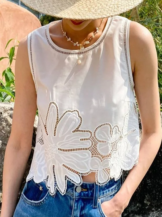 

Summer 2025 Women's Embroidered Hollow out round Ne Svel Vest High Waist Elastic Skirt Faionable Two Piece Set