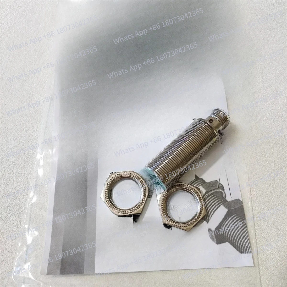 

Индуктивный датчик приближения NRB12-18GS40-E2-V1, новый, высокого качества