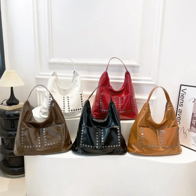 

Classic Structured Leather Handbag - Top-Zip Women's Shoulder Bag With Protective Feet, Premium Office Accessory