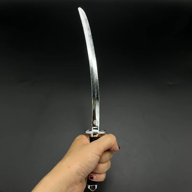 34 cm/13,39 pollici Katanas giapponesi in plastica Anime Periferiche Modello samurai con fodero Puntelli Regali di compleanno Ornamenti Display Artigianato