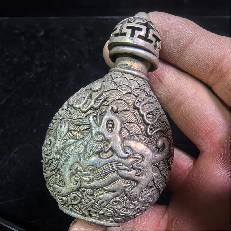 Antique- Silver-Plated , Vintage Snuff Bottle Ornament, Ethnic-Style Relief Craftsmanship